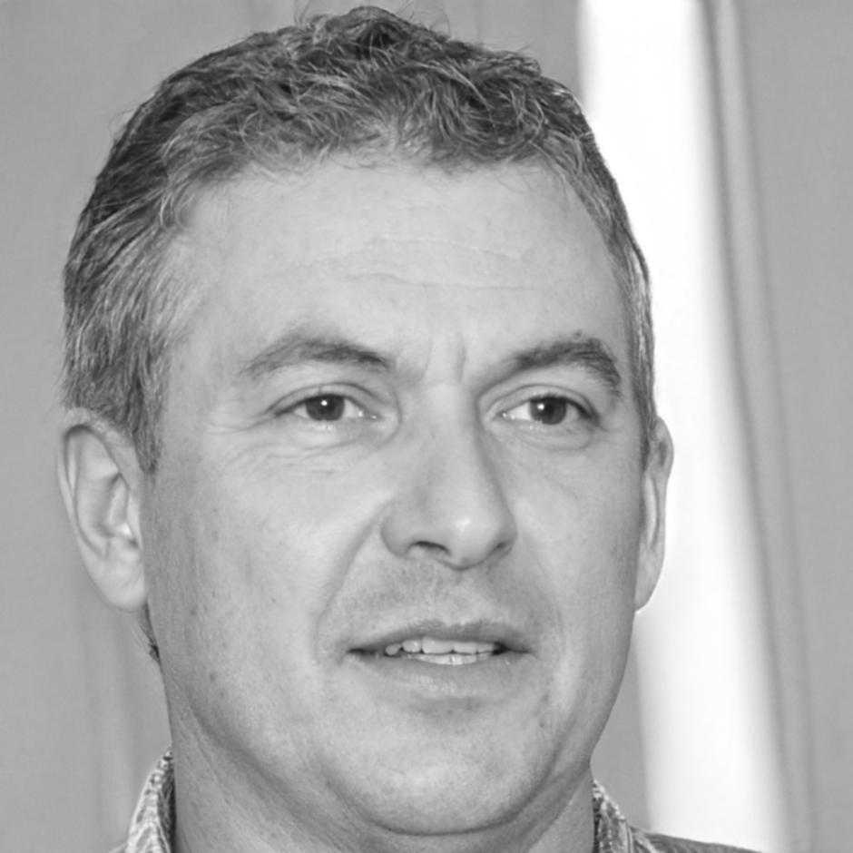 Ritratto professionale del docente Marco Fontana