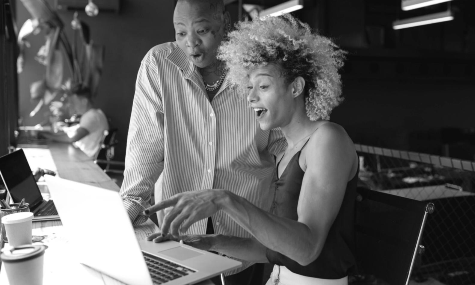 Dashboard con metriche SEO e analisi delle performance